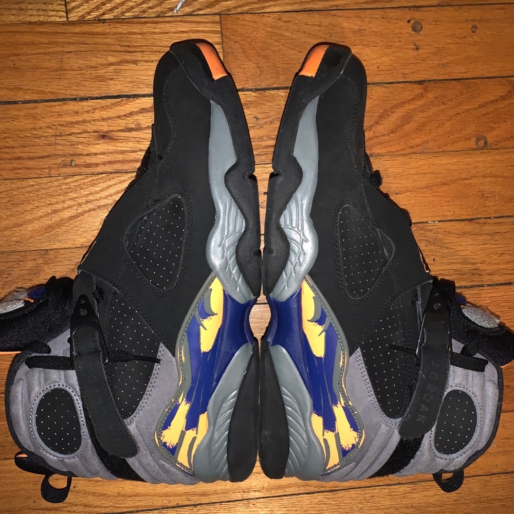 Retro 8 Phoenix Suns size 12.5 barely worn 4.5/5